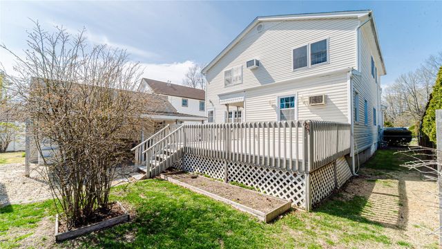 96 17th Street, West Babylon, NY 11704