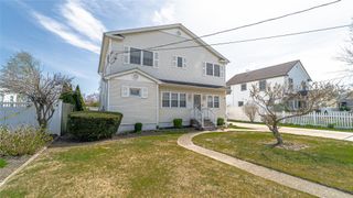 96 17th Street, West Babylon, NY 11704