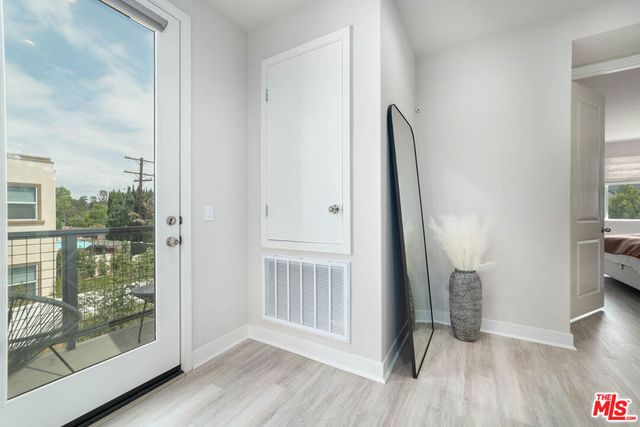 587 Daniel Freeman Circle, Inglewood, CA 90301