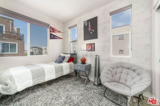 587 Daniel Freeman Circle, Inglewood, CA 90301