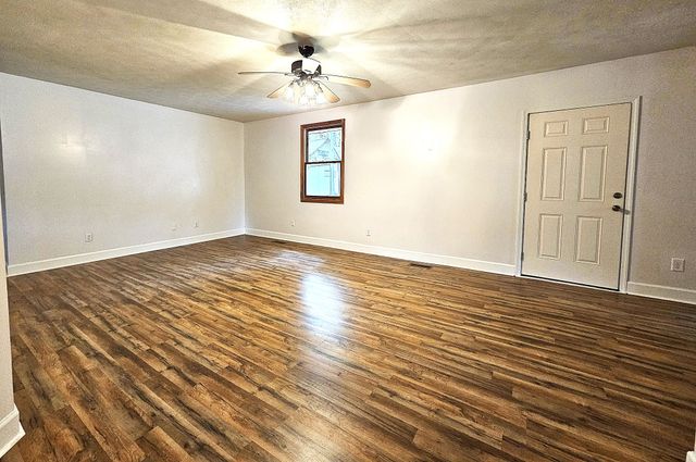 6100 Bell Branch Trl, Nunnelly, TN 37137
