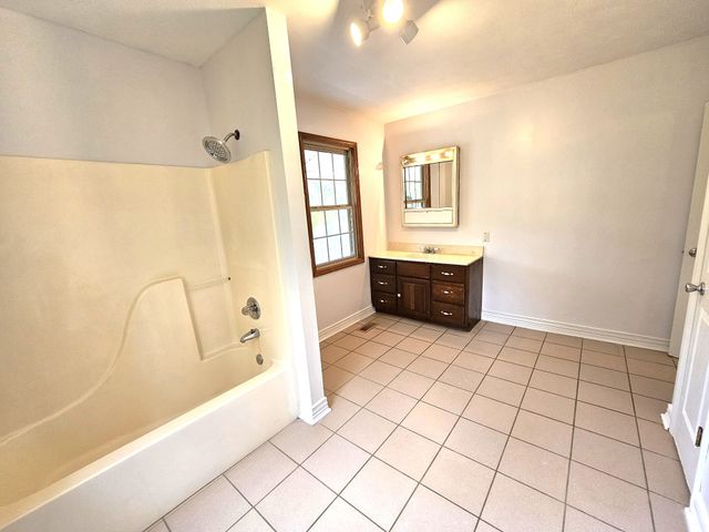 6100 Bell Branch Trl, Nunnelly, TN 37137