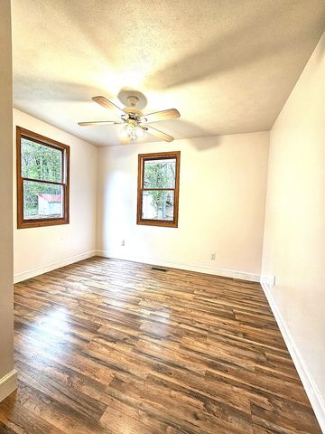 6100 Bell Branch Trl, Nunnelly, TN 37137