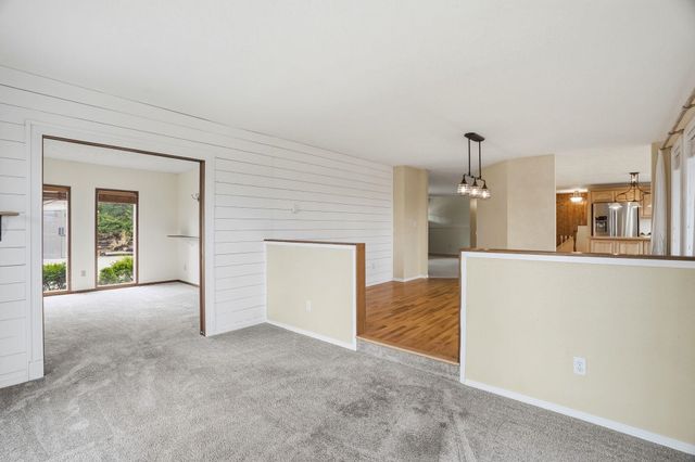 11116 E Fruit Hill Rd, Spokane, WA 99206