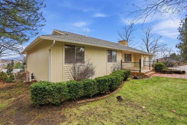 11116 E Fruit Hill Rd, Spokane, WA 99206