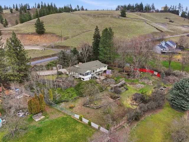 11116 E Fruit Hill Rd, Spokane, WA 99206