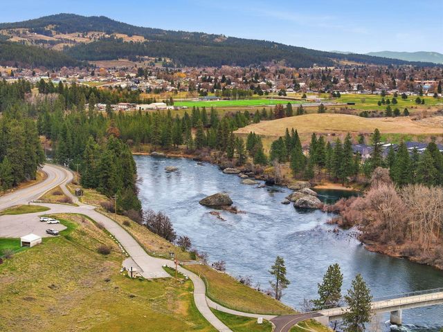 11116 E Fruit Hill Rd, Spokane, WA 99206