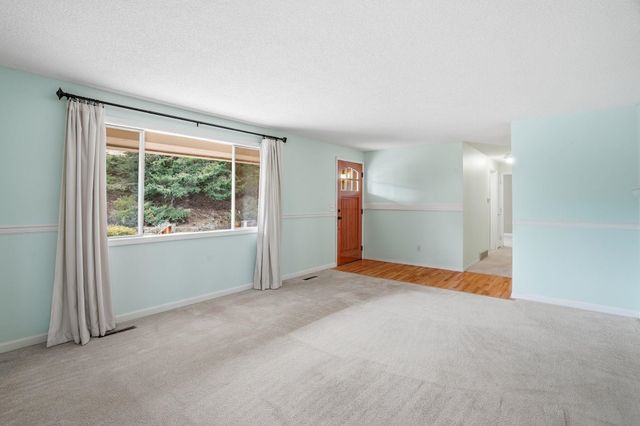 11116 E Fruit Hill Rd, Spokane, WA 99206