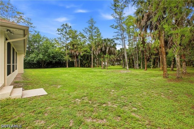 5231 Hickory Wood DR, Naples, FL 34119
