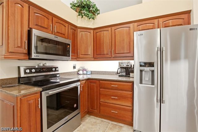 5231 Hickory Wood DR, Naples, FL 34119