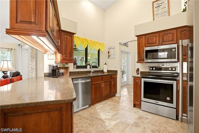 5231 Hickory Wood DR, Naples, FL 34119