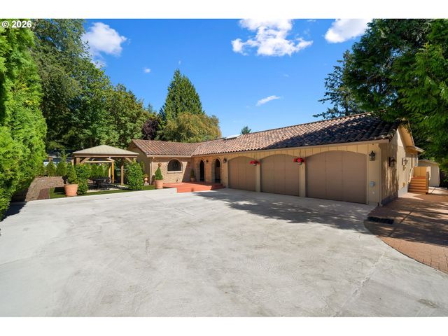 9320 Sw 74TH Ave, Portland, OR 97223