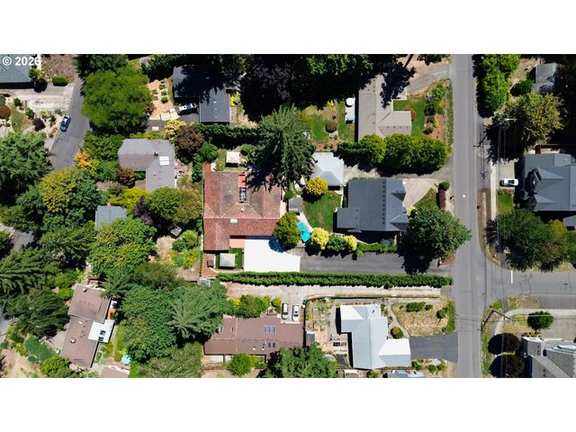 9320 Sw 74TH Ave, Portland, OR 97223