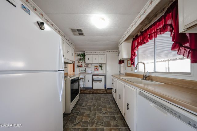 3104 E Broadway Road 19, Mesa, AZ 85204