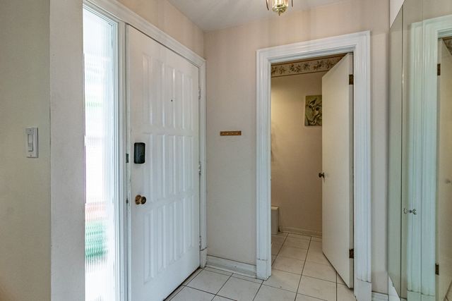 171 Saratoga Court, Vernon Hills, IL 60061