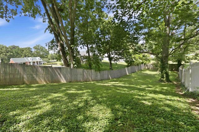 312 Danville Avenue, Stanford, KY 40484