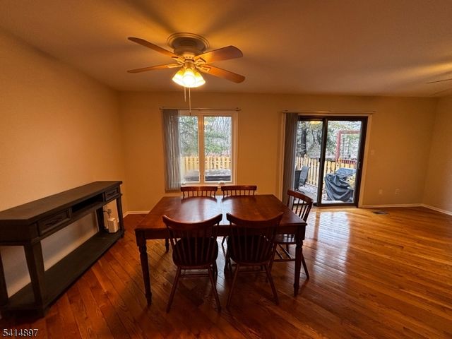 4 Peach Ct, Raritan Twp., NJ 08822