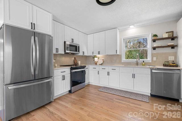 307 W Park Drive, Stanley, NC 28164