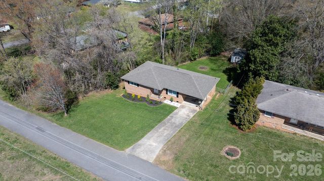 307 W Park Drive, Stanley, NC 28164
