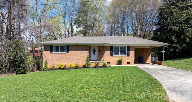 307 W Park Drive, Stanley, NC 28164