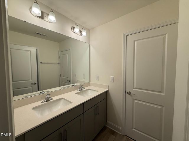 64 Nailsworth Street, Angier, NC 27501