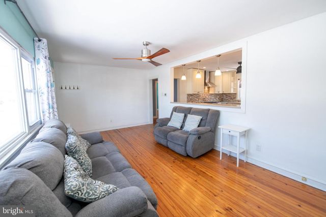 711 BELLEVUE AVE, Penndel, PA 19047