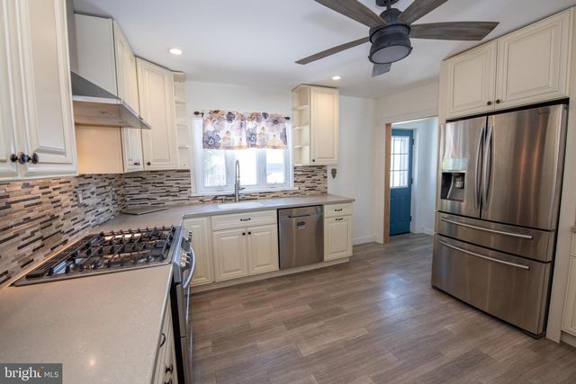 711 BELLEVUE AVE, Penndel, PA 19047