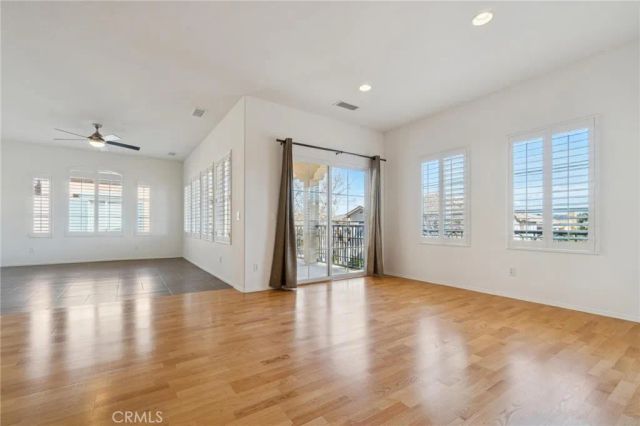 28025 Dickason, Valencia, CA 91354