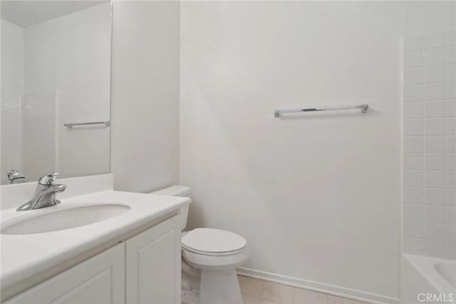 28025 Dickason, Valencia, CA 91354