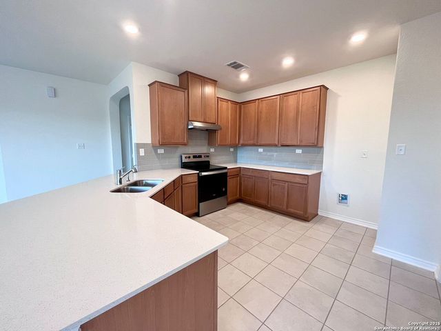 5275 Wolf Bane Dr, San Antonio, TX 78261