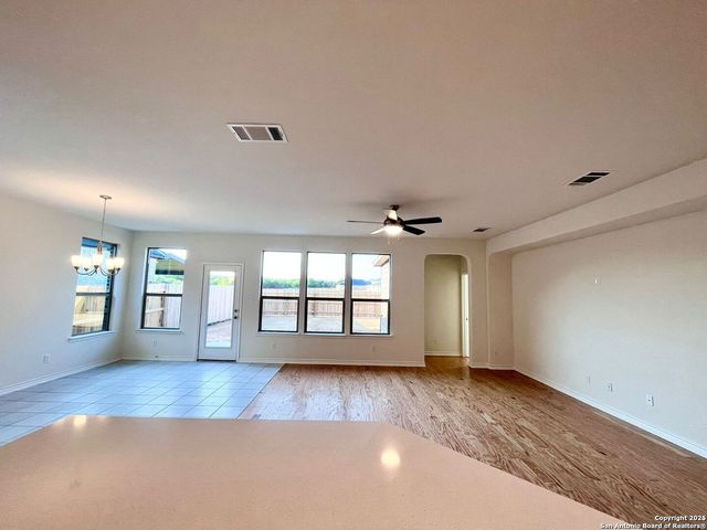 5275 Wolf Bane Dr, San Antonio, TX 78261