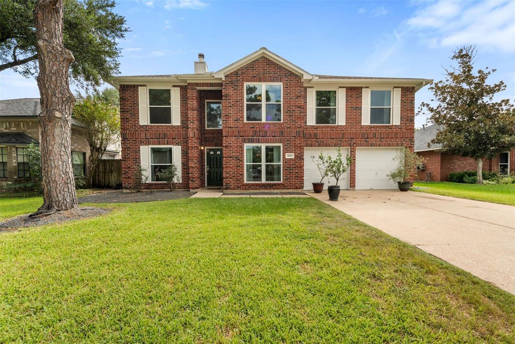 1215 Hidden Canyon Road, Katy, TX 77450