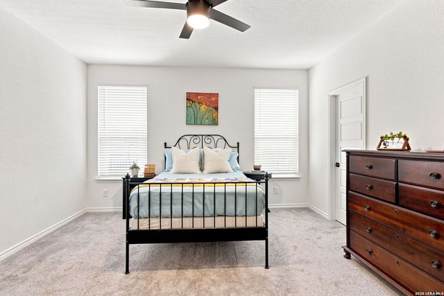 111 E FLOWING RIVER DR, Boerne, TX 78006
