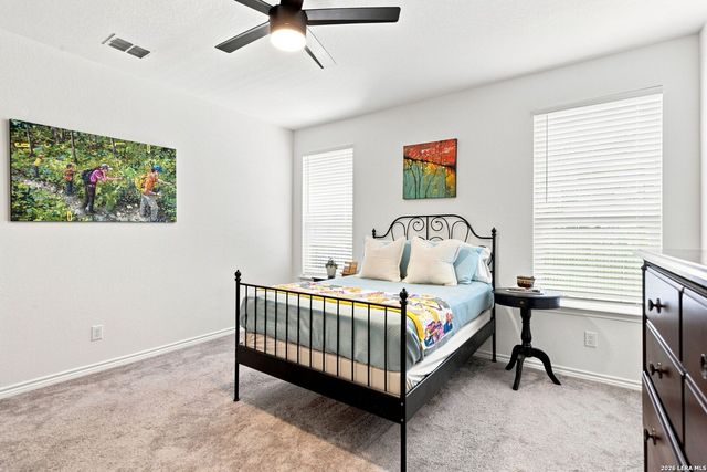 111 E FLOWING RIVER DR, Boerne, TX 78006