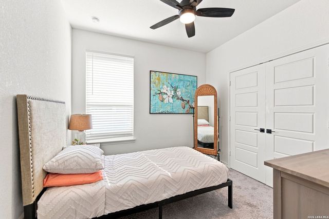 111 E FLOWING RIVER DR, Boerne, TX 78006