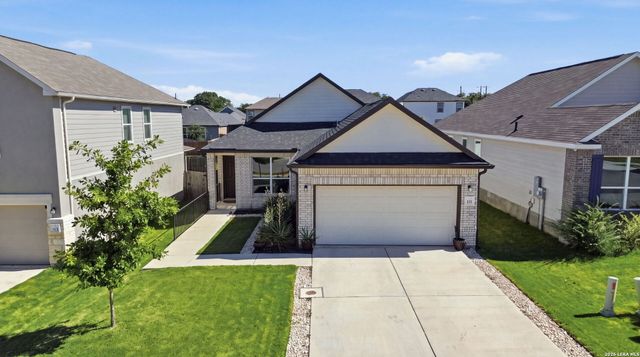 111 E FLOWING RIVER DR, Boerne, TX 78006