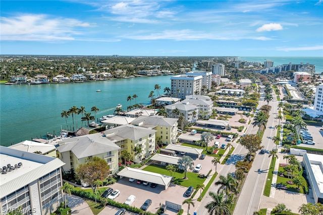 2850 Gulf Shore BLVD N 201, Naples, FL 34103