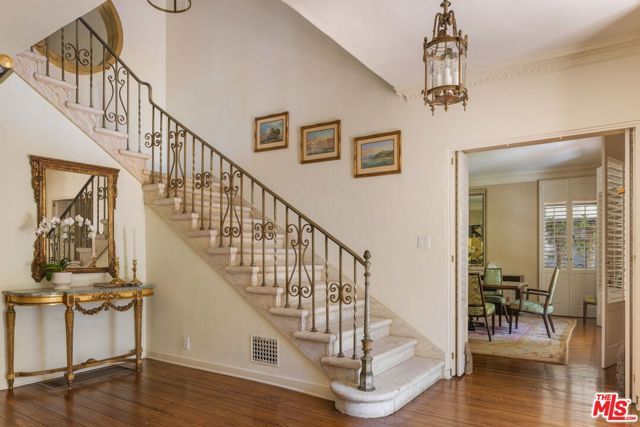 619 N Sierra Drive, Beverly Hills, CA 90210