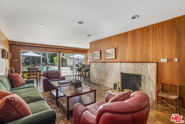 619 N Sierra Drive, Beverly Hills, CA 90210