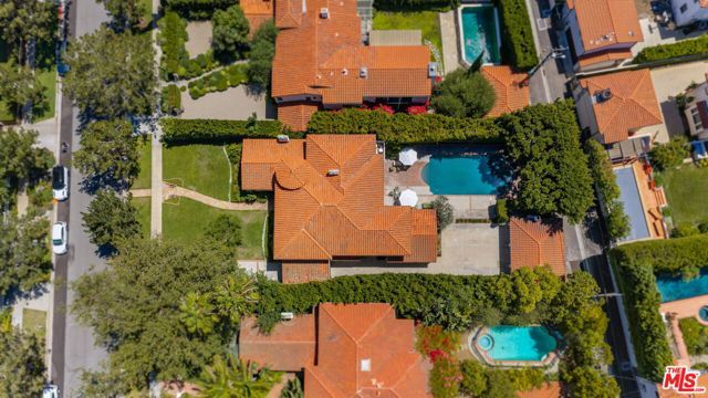 619 N Sierra Drive, Beverly Hills, CA 90210