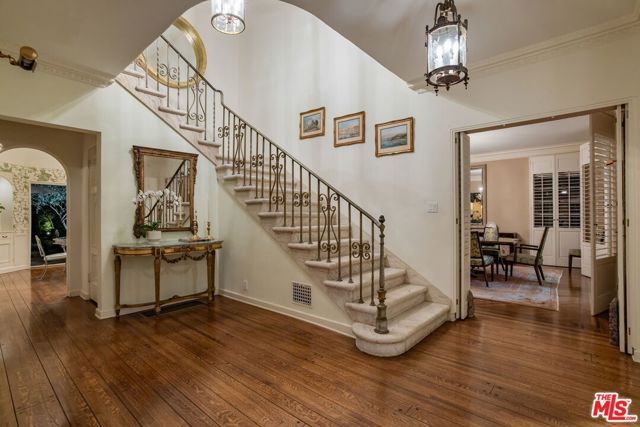 619 N Sierra Drive, Beverly Hills, CA 90210