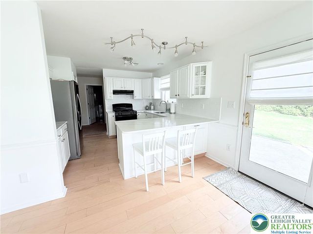 205 FAITH Avenue, Stockertown Boro, PA 18083