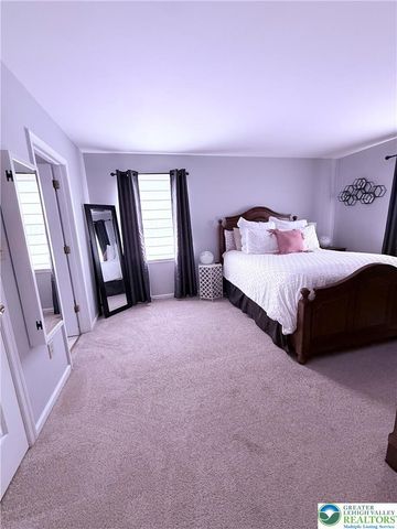 205 FAITH Avenue, Stockertown Boro, PA 18083