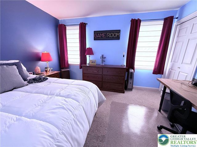 205 FAITH Avenue, Stockertown Boro, PA 18083
