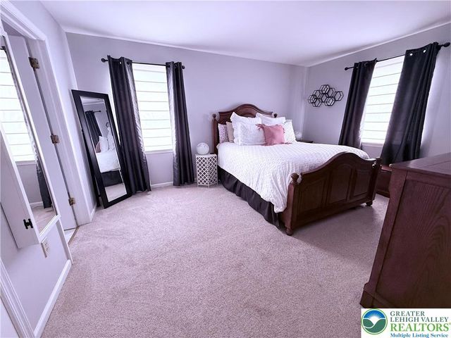 205 FAITH Avenue, Stockertown Boro, PA 18083