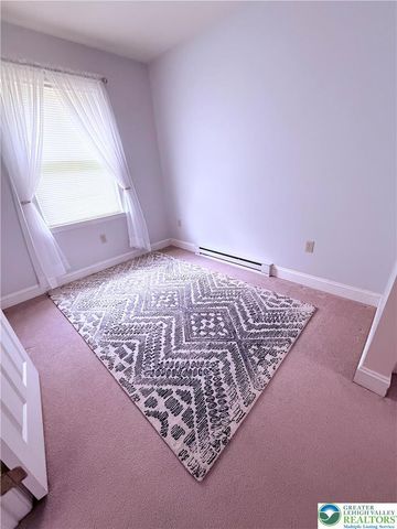 205 FAITH Avenue, Stockertown Boro, PA 18083