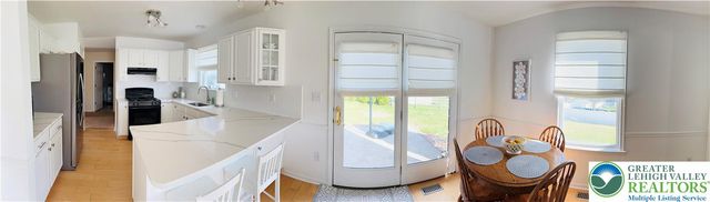205 FAITH Avenue, Stockertown Boro, PA 18083