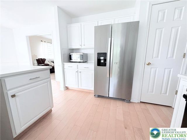 205 FAITH Avenue, Stockertown Boro, PA 18083