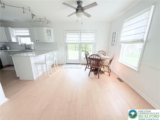 205 FAITH Avenue, Stockertown Boro, PA 18083