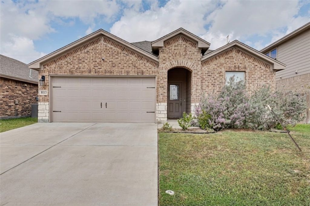 8113 Cattlemen Dr, Corpus Christi, TX 78414